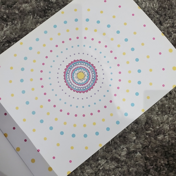 Art Therapy Books - Picture 5 of 5